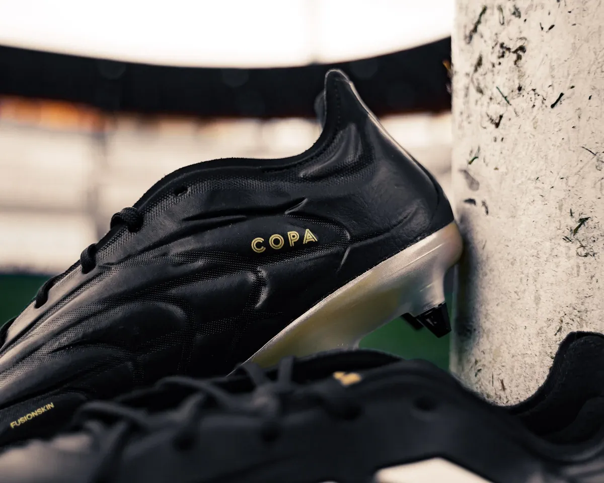 post card post-adidas-copa-pure-teaser-laterales.webp