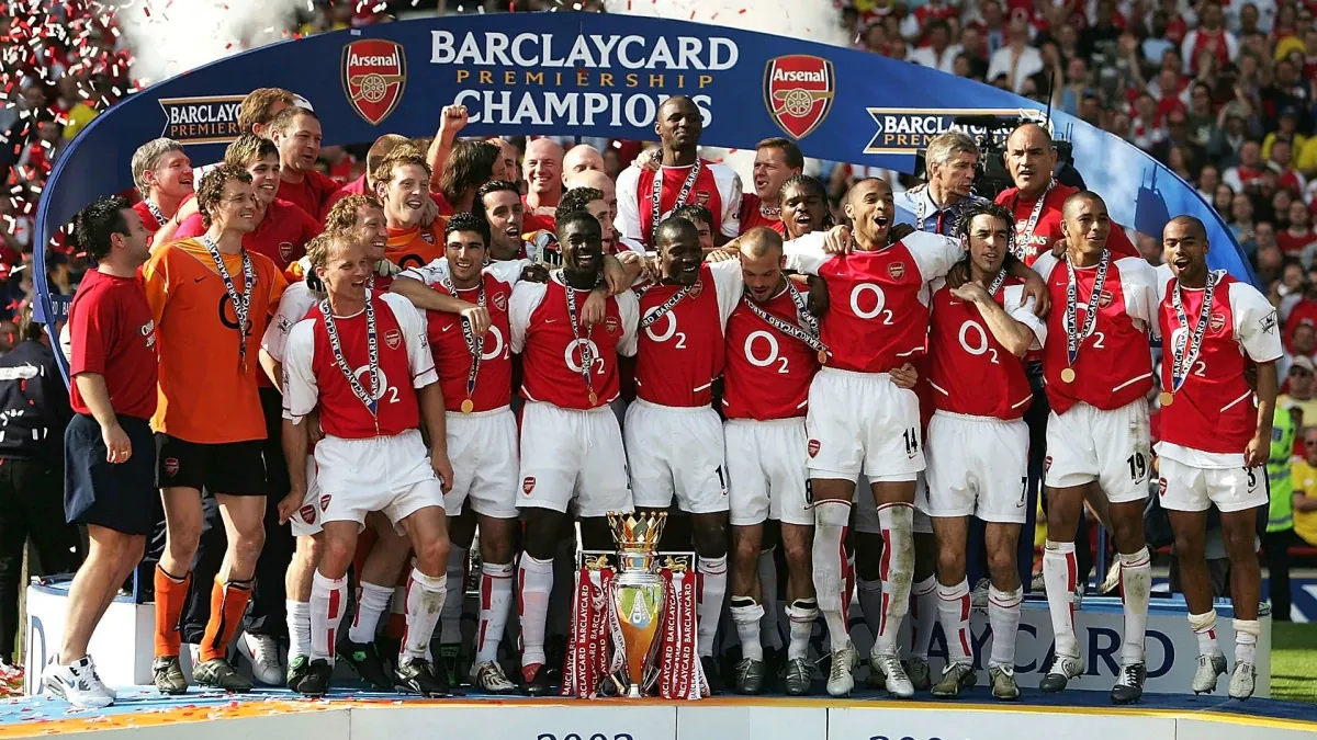 post card post-camiseta-del-arsenal-antigua.webp