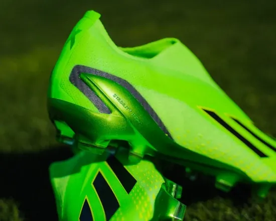 post card post-comparativa-adidas-x-stabilityjpeg2.webp