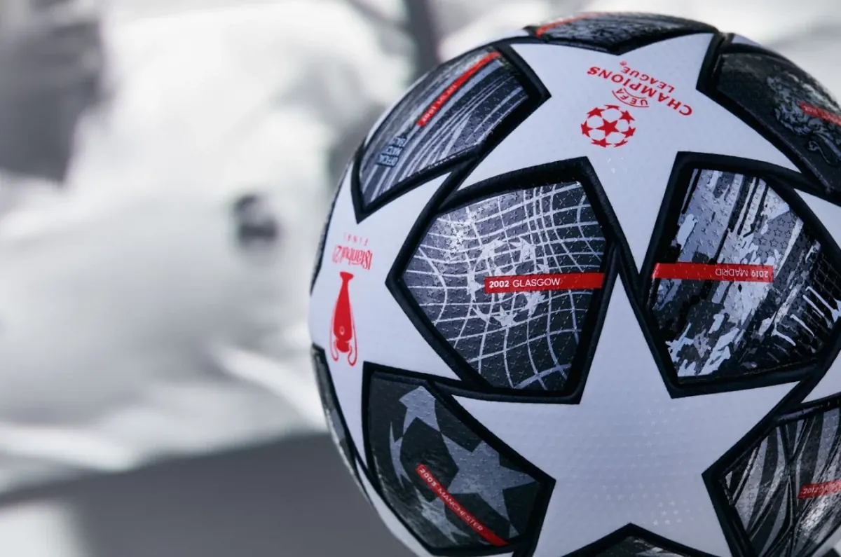 post card Balón-de-Champions-League-futbolemotion-3.webp