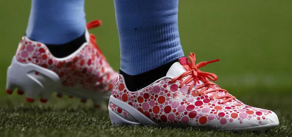 Colour in football boots