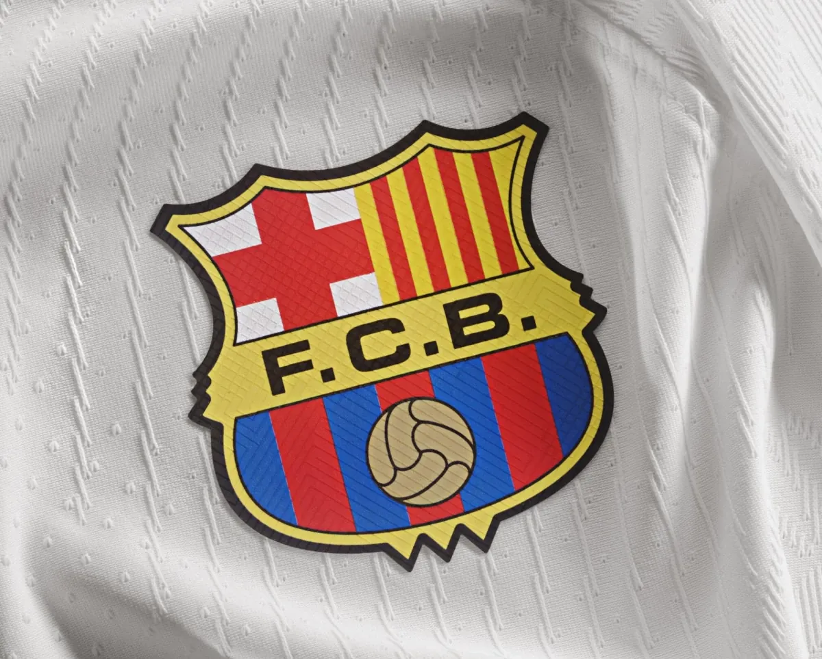 post card blogs-futbol-emotion-portugal-a-nova-camisola-branca-do-fc-barcelona4jpg2.webp