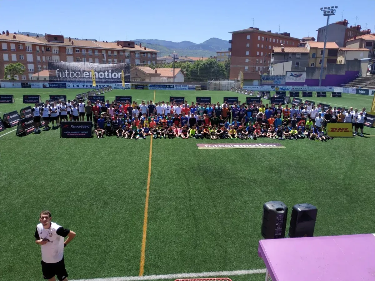 In search of the goalkeeper of the future in Bilbao