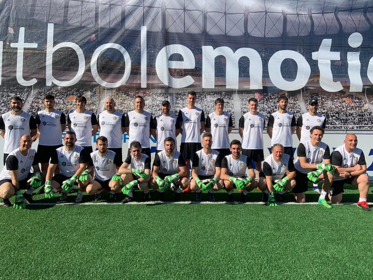 post card Entrenadores Bilbao.webp