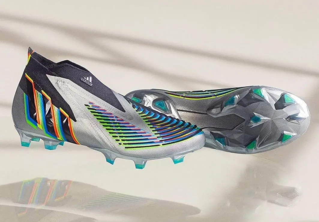 post card Post-black-friday-futbolemotion-predator.webp