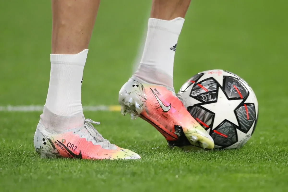 Look at that Champions League boot! #2