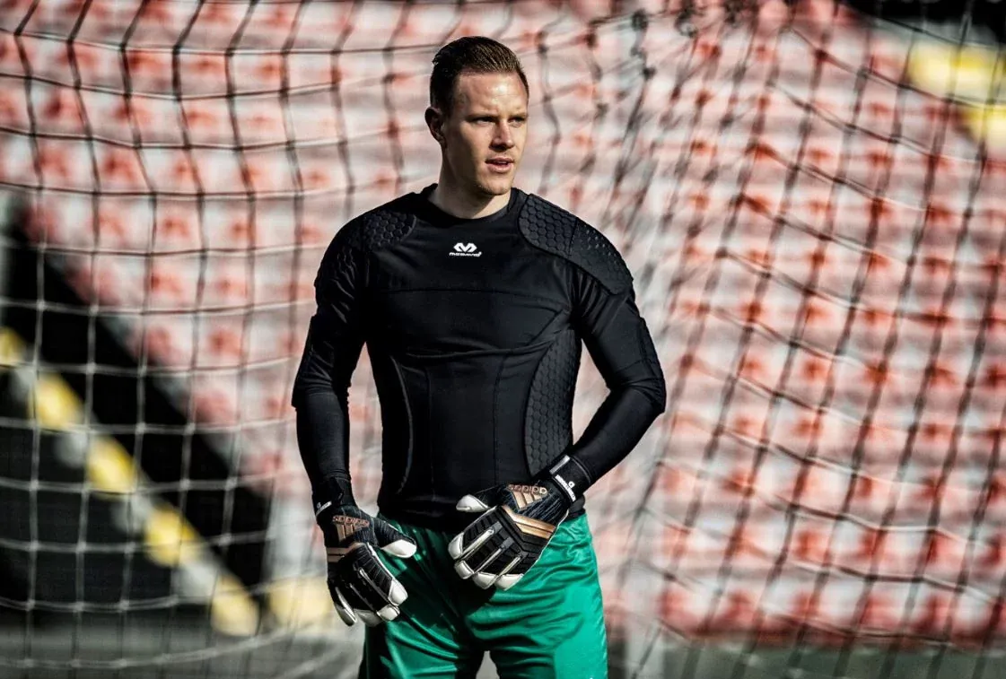 McDavid goalkeeper protections