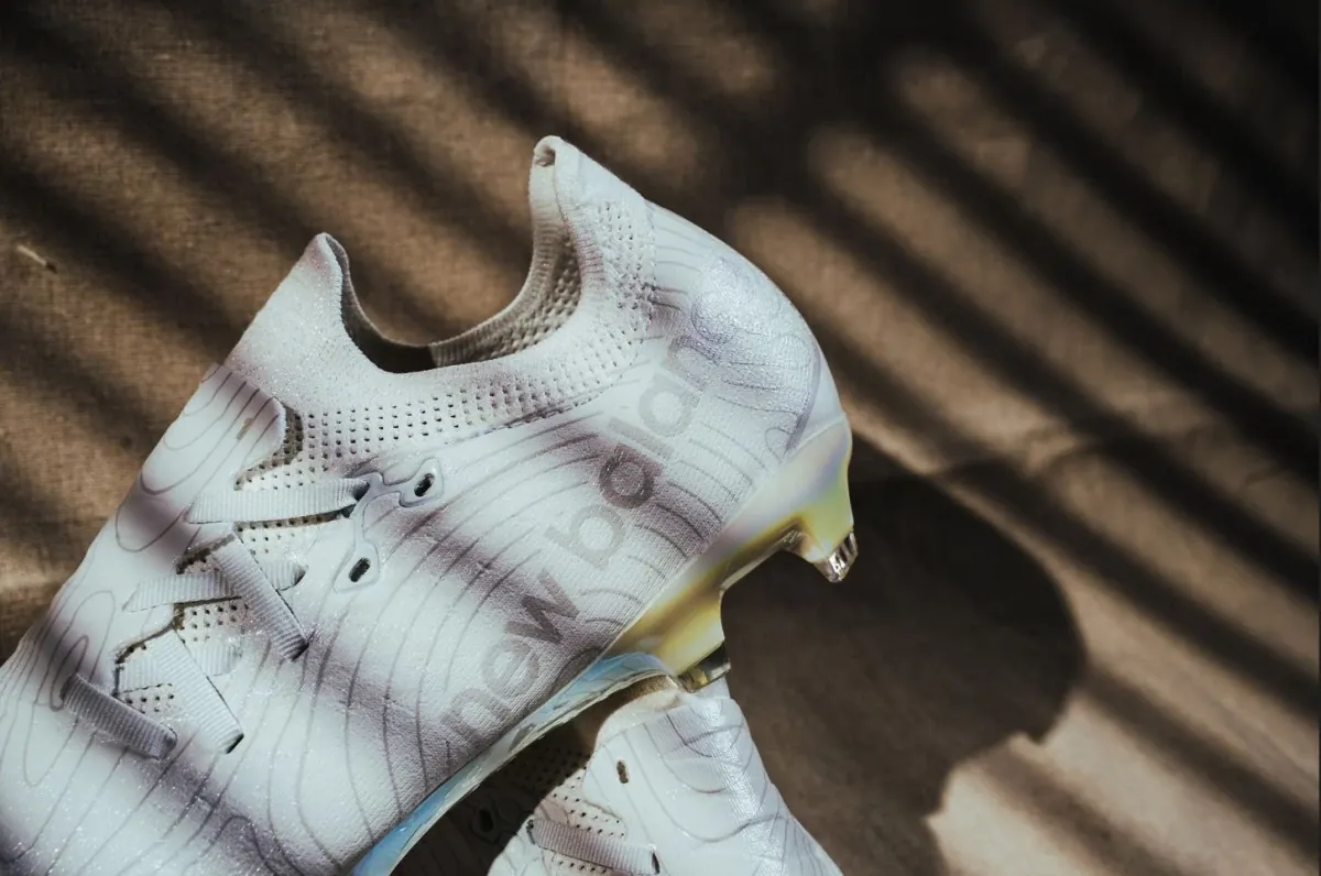 post card post-new-balance-tekela-vs-furon-furon.webp