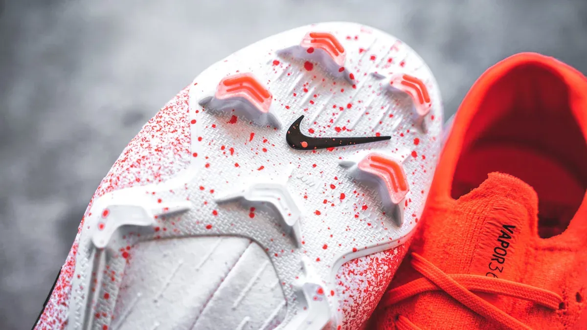 post card Nike_Euphoria_Mercurial_2.webp