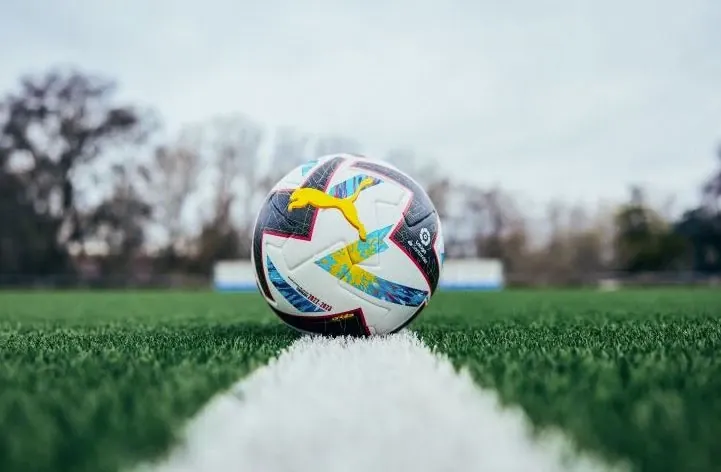 post card post-balon-de-la-liga-puma-orbita-portadas.webp