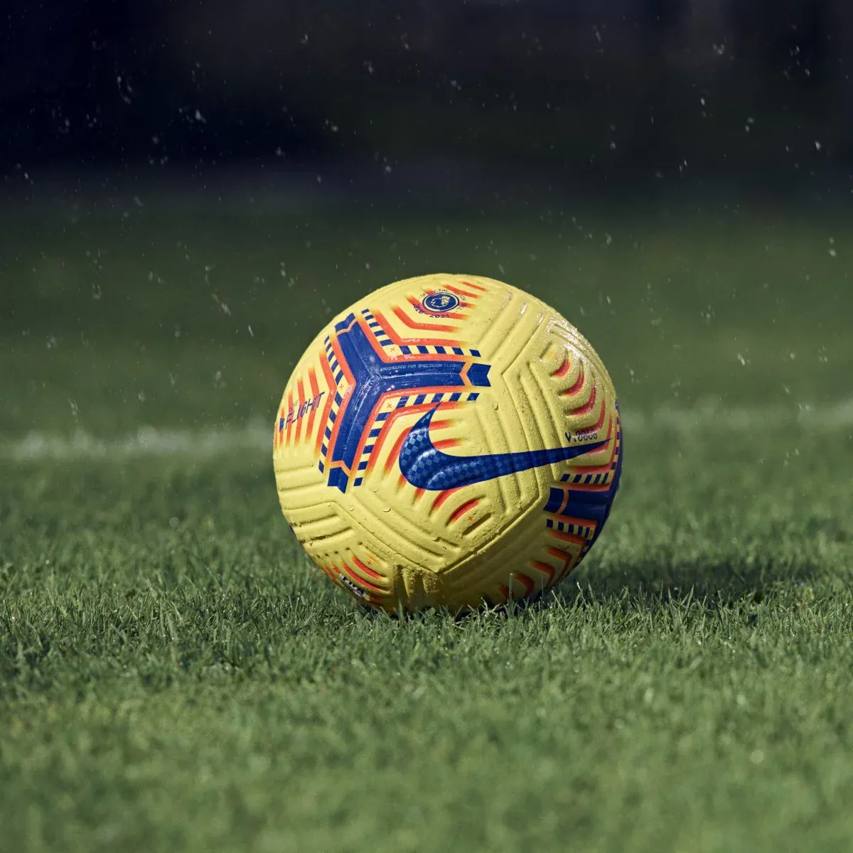 New Nike Flightball Hi-Vis Premier League football