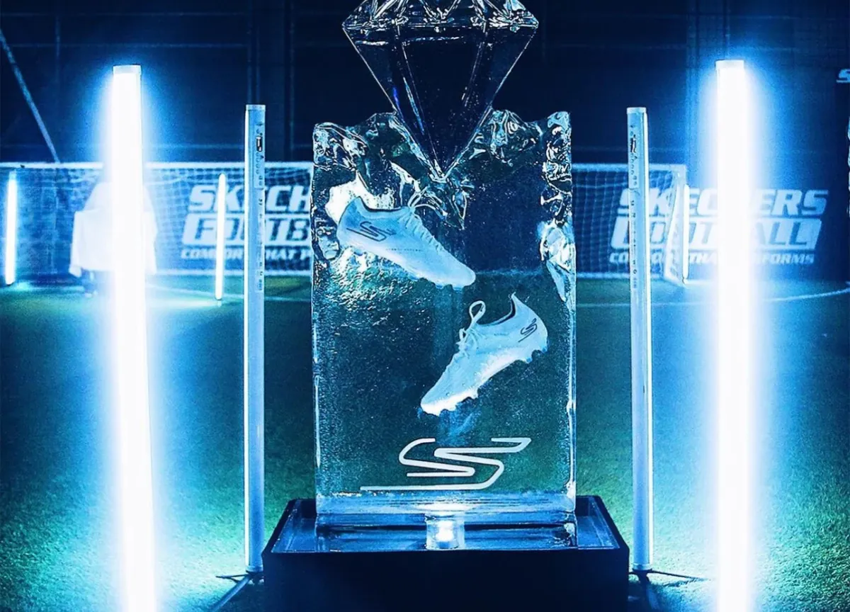 New Skechers "Diamond ice pack "