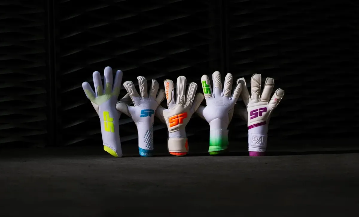 New SP Fútbol White Pack