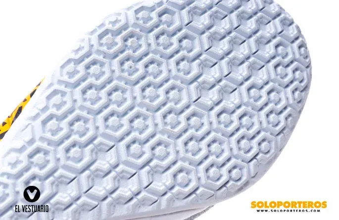 post card Nike-HypervenomX-Ic-Wolf-Grey (6).webp