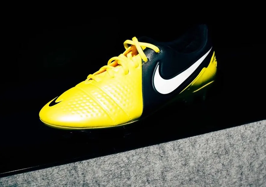 post card post-nike-ctr-magista-lateraljpeg1.webp