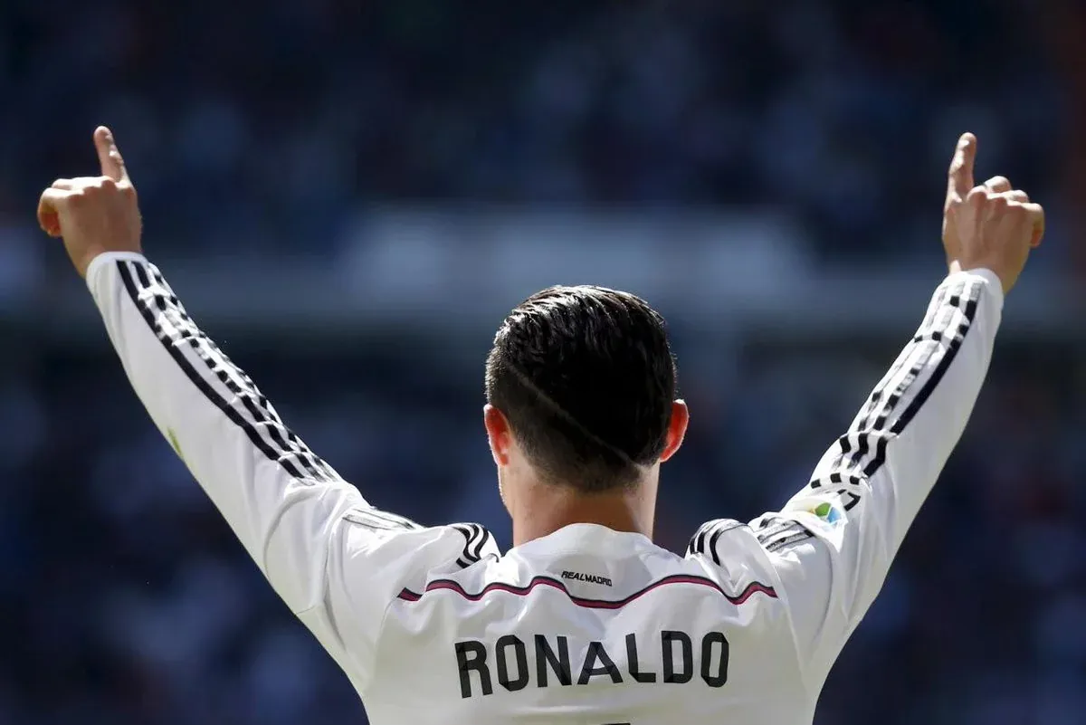 Players who have scored 5 goals in a match