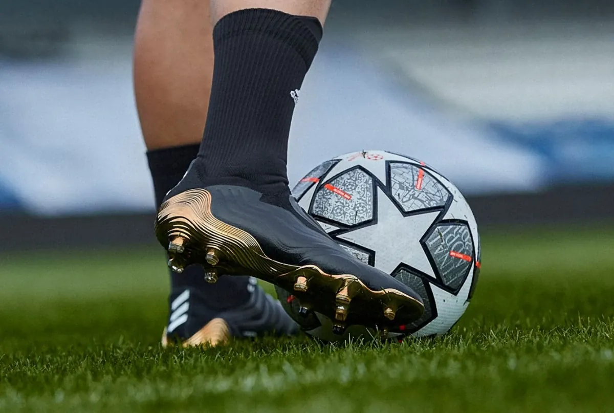 post card mejores-botas-para-porteros-futbolemotion-5.webp