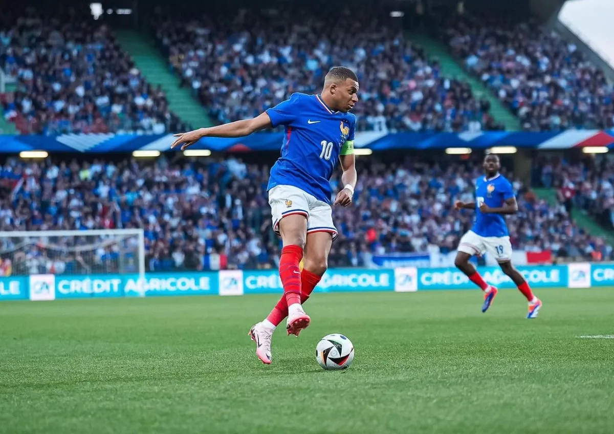 The European Championship's ideal team and their boots