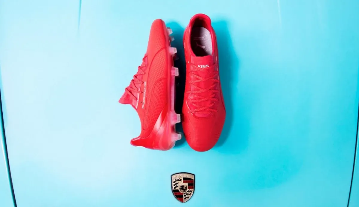 post card Puma-King-911-Legacy-futbolemotion-2.webp
