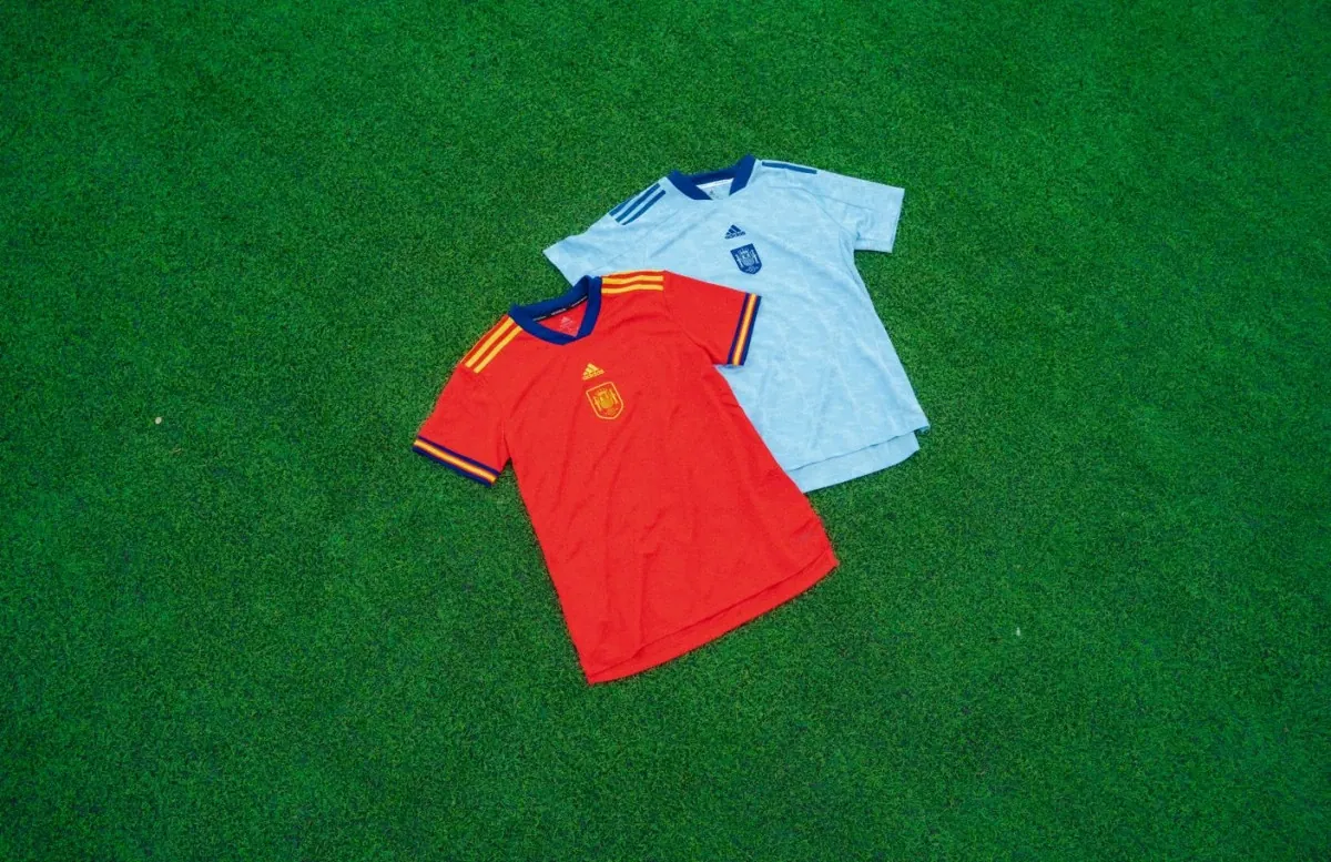 The Spanish National Team jersey for the 2022 Women's Euro