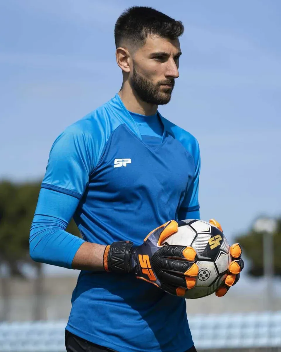 Top 5 2020-21 goalkeeper gloves