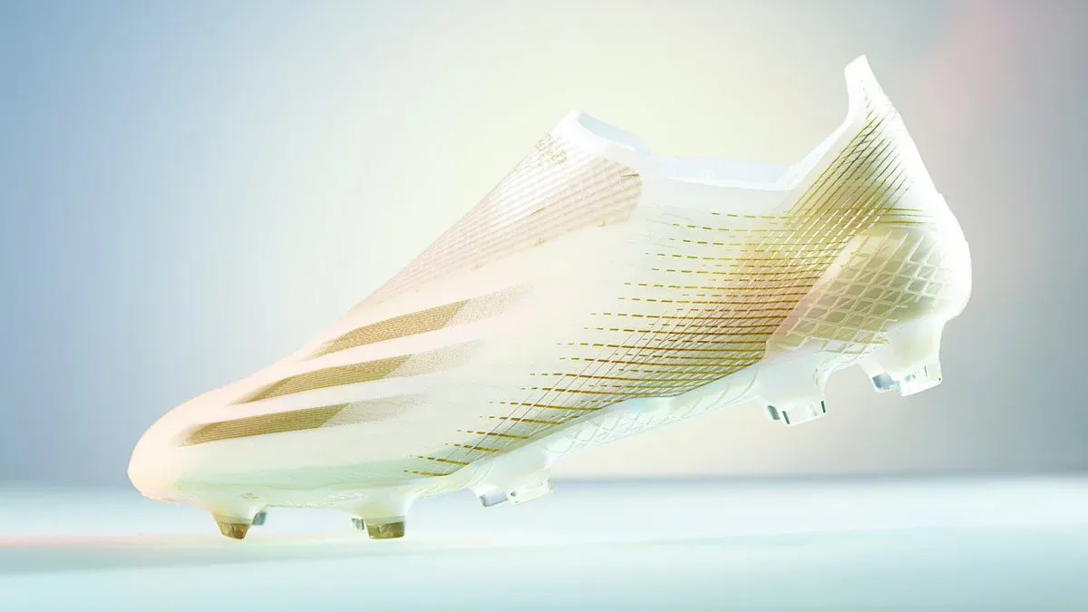 post card blogs-futbolemotion-portugal-speed-boots-1.webp