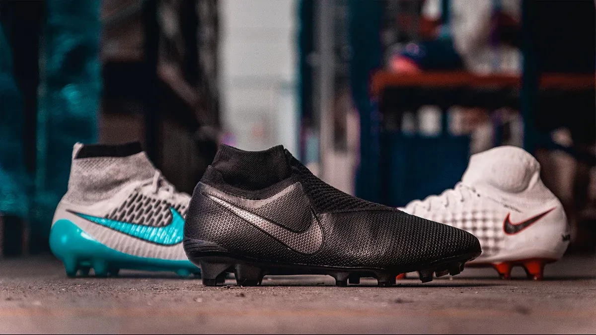 We introduce to you the new Nike Phantom VSN boots