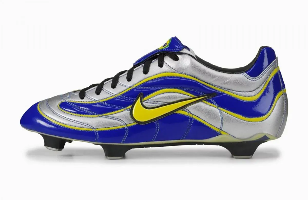 post card 1997-nike-football-history-mercurial_native_1600.webp