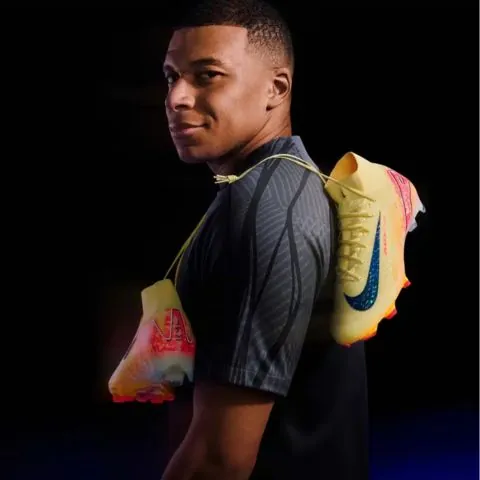 Mbappe signature soccer cleats Nike Superfly 10