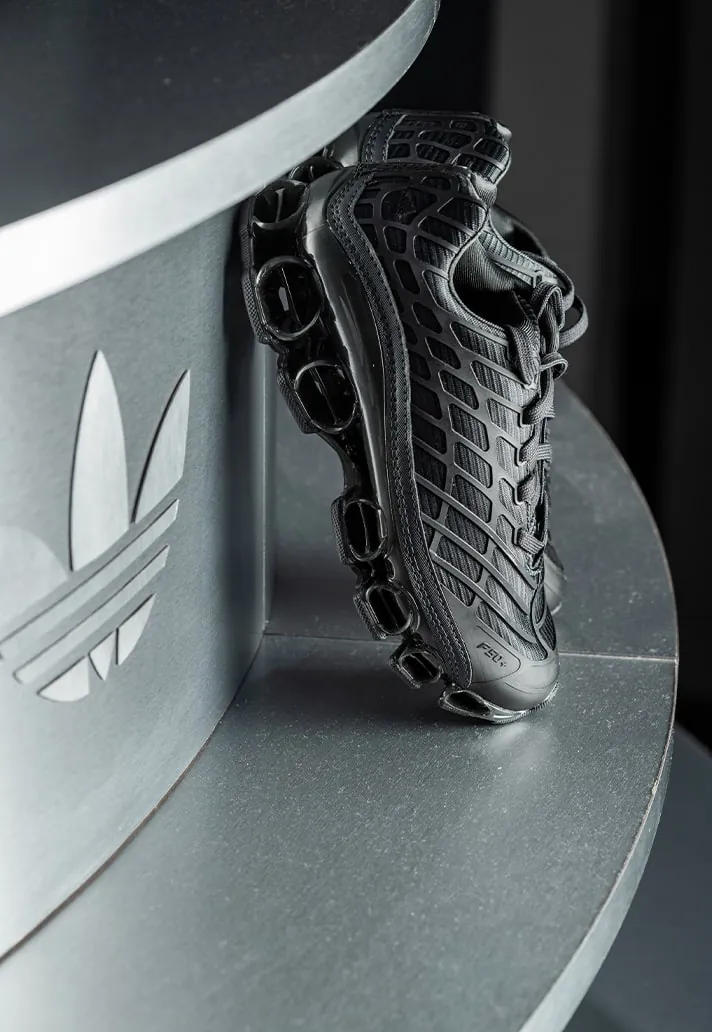 Adidas2 Min