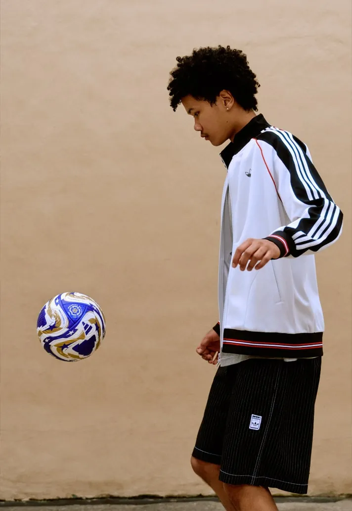 Cwc Ball 4 Min
