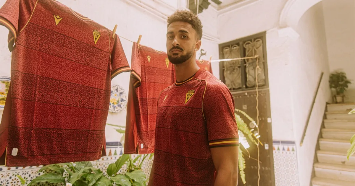 Cádiz CF Get A Beautifully Bespoke Away Jersey From Macron For 25/26