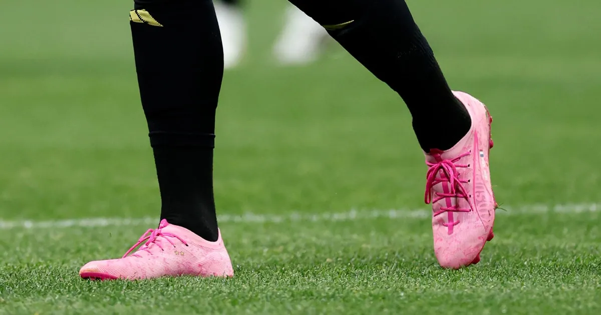 Global Boot Spotting: Tournament Edition