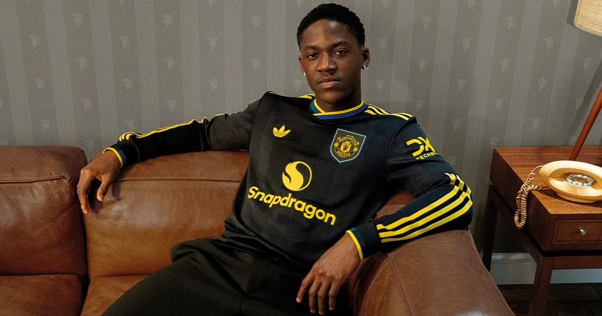 Manchester United & adidas Reveal Nostalgic 25/26 Third Kit