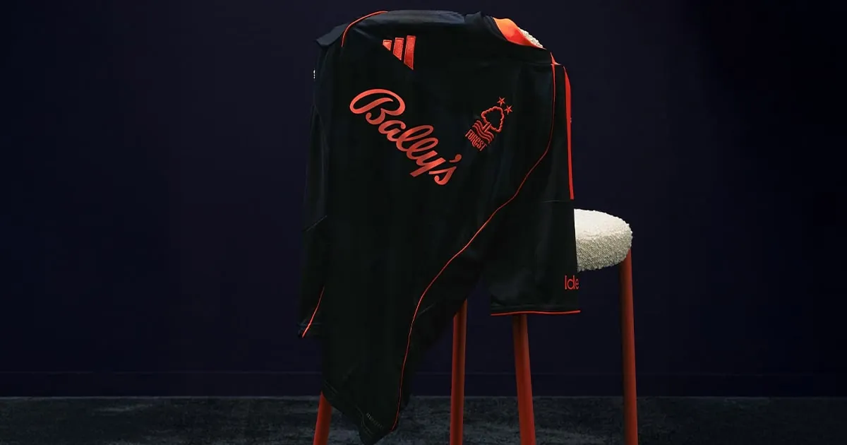 Nottingham Forest & adidas Complete 25/26 Kit Set With A Bold Third Shirt