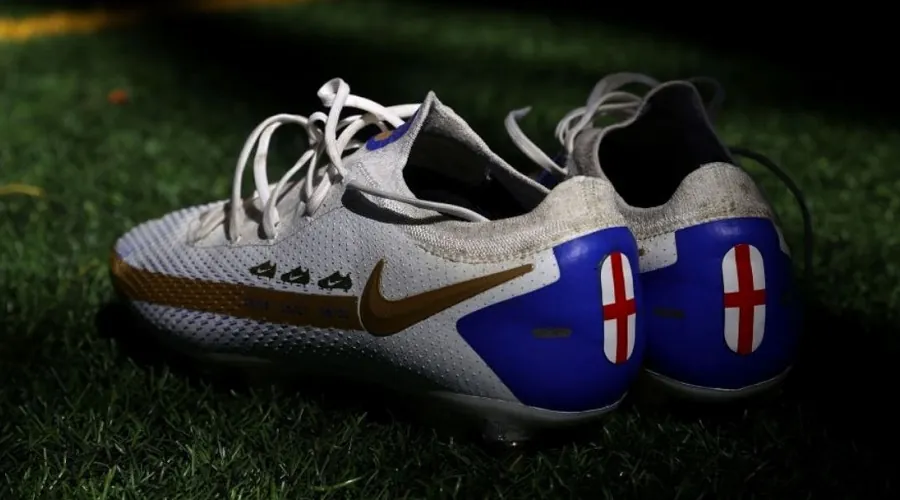 Harry Kane Special Edition Nike Phantom GT “Golden Boot”