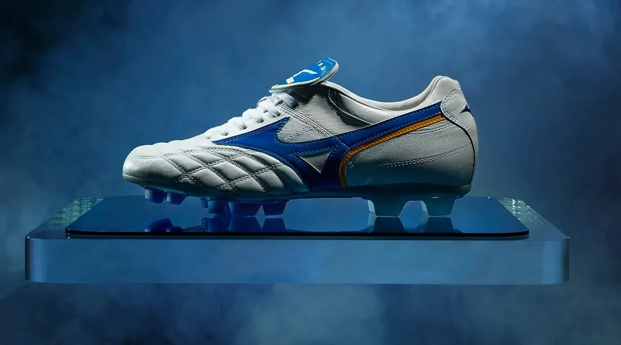 Limited Edition Mizuno Wave Cup Legend Reborn