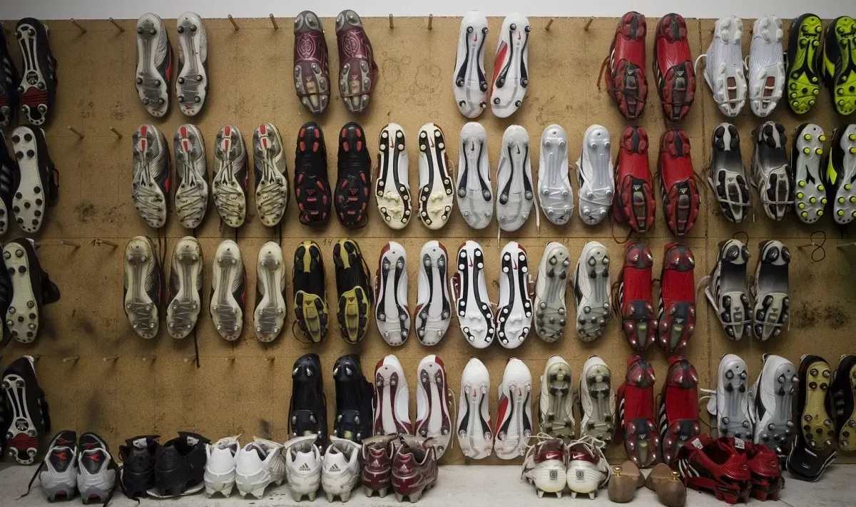 Master Your Game: 10 Insider Secrets to Selecting the Right Soccer Cleats