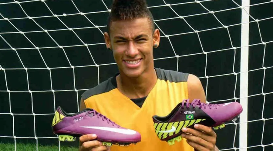 Neymar Leaving Nike, Will Sign With Puma!