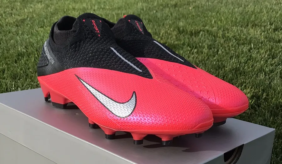 Nike PhantomVSN 2 “Future Lab” and “Kinetic” Released!