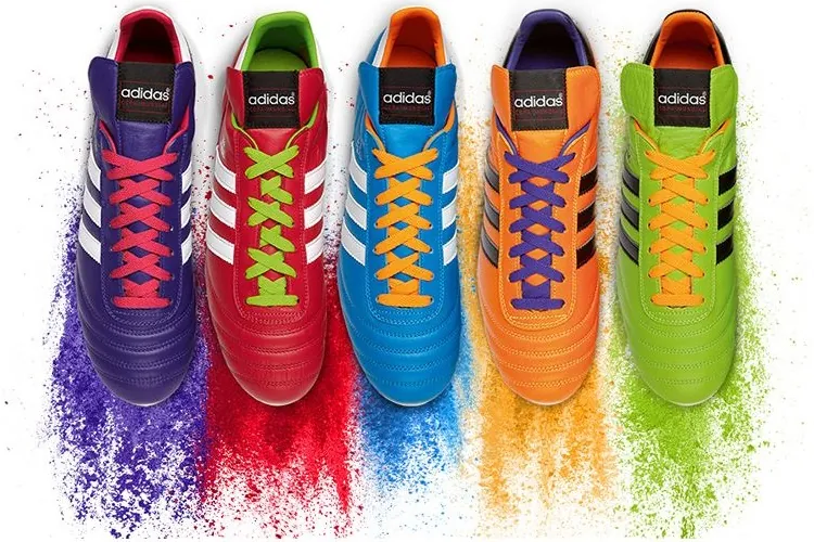 Unveiling the Psychology of Colored Cleats on a Soccer Pitch!